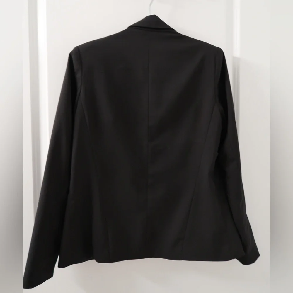 Forever 21 Blazer w‎ Shoulder Pads